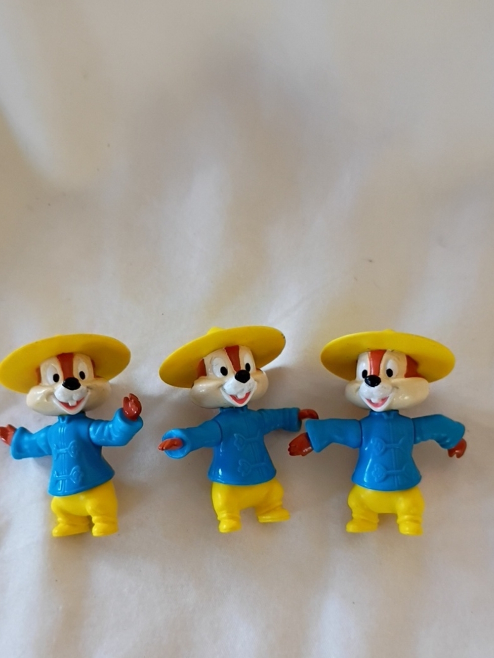 EUC Vintage Chip n Dale Disney Epcot Center Chinese Costume Set Of 3